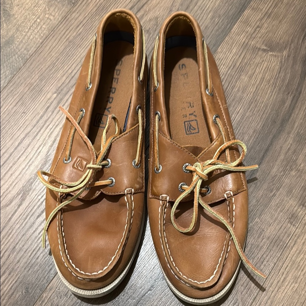 Sperry Tan Boat Shoes with Moccasin Construction